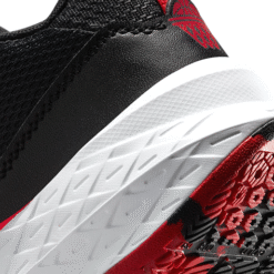 Pantofi Nike team hustle d 12 gs hf6279-001